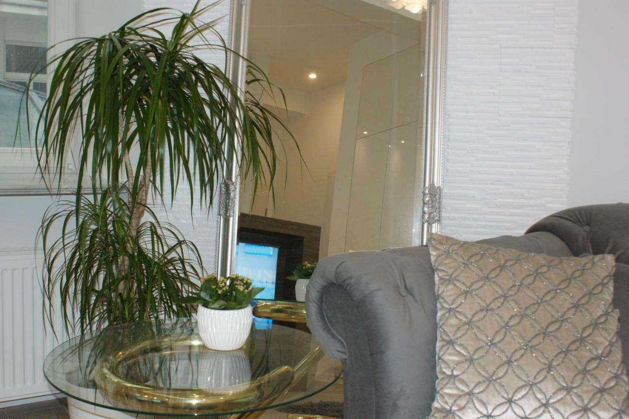 Lovely Apartment- Poznanska 16 华沙 外观 照片